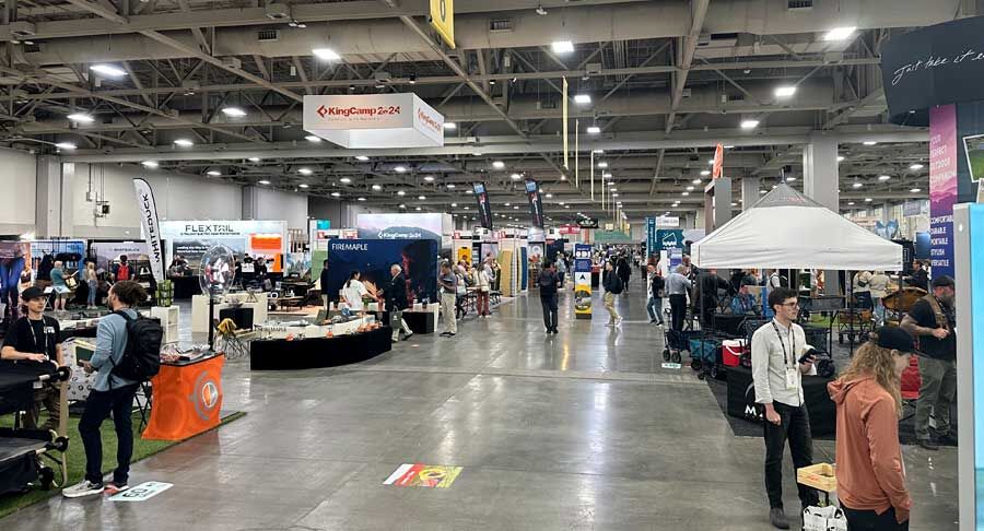 outdoor show floor